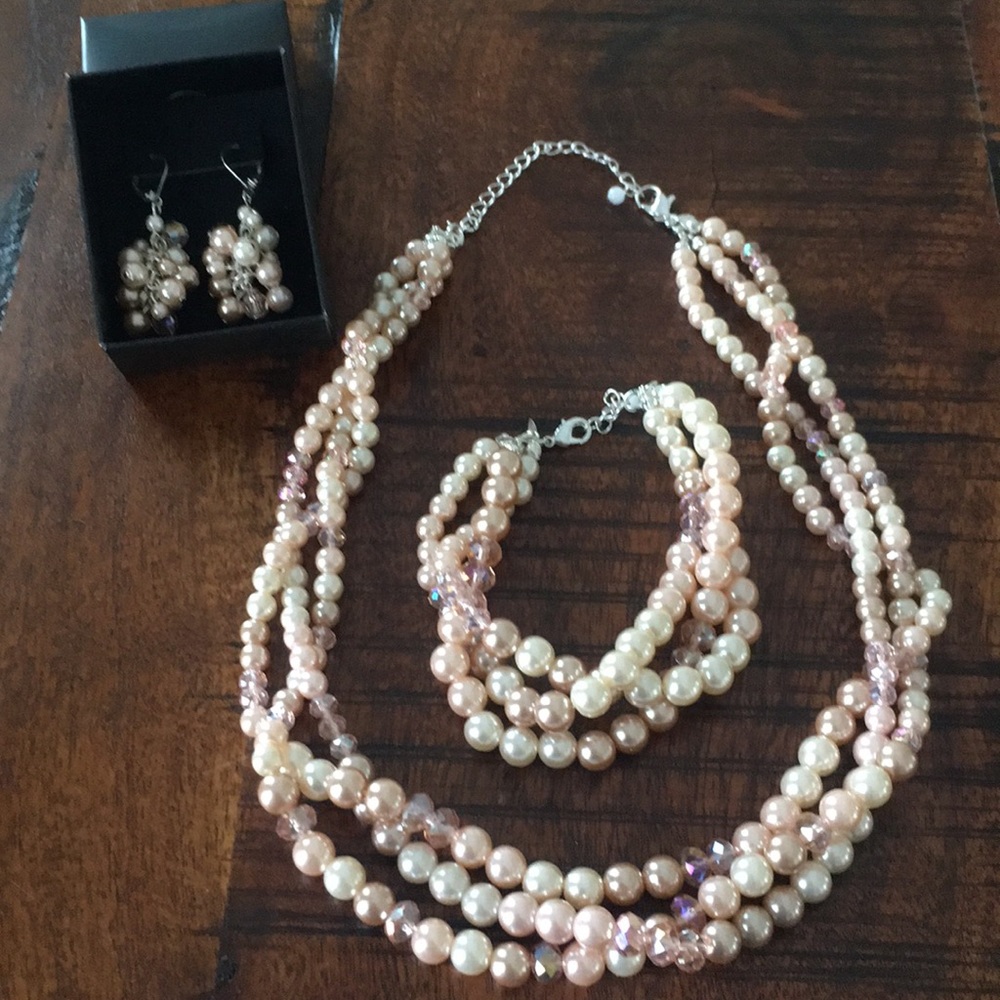 Avon Bracelet Perlesque Rose - Picture 3 of 3